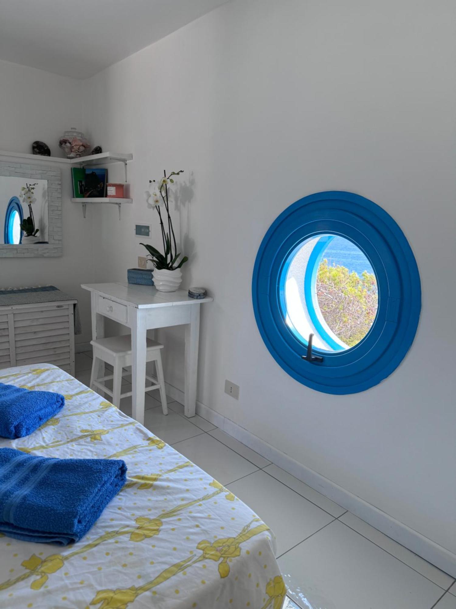 Casa Al Mare Con Spiaggia Privata Condominiale ซาน เฟลิเช เชร์ชีโอ ห้อง รูปภาพ
