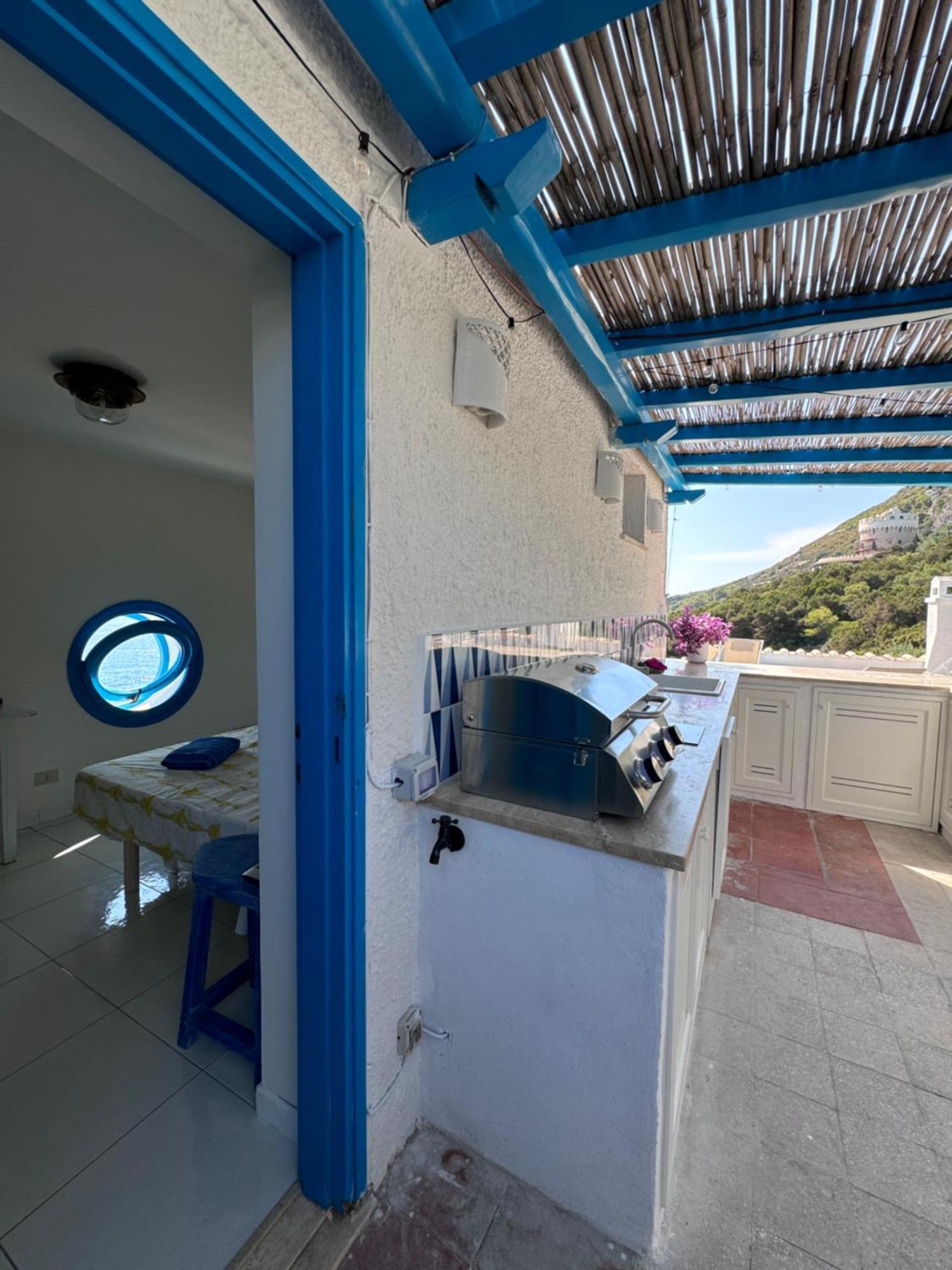 Casa Al Mare Con Spiaggia Privata Condominiale ซาน เฟลิเช เชร์ชีโอ ห้อง รูปภาพ